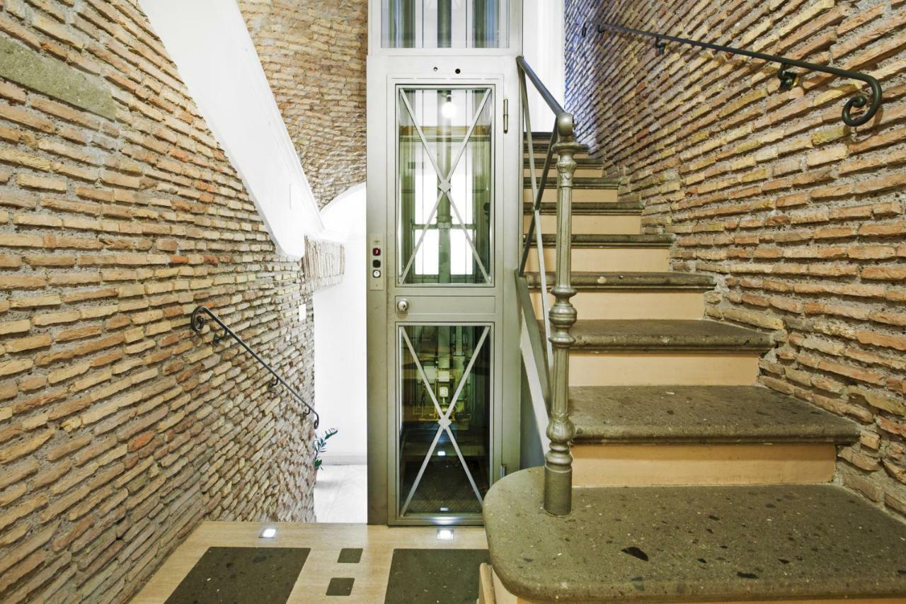 Arenula Luxury Apartment Řím Exteriér fotografie