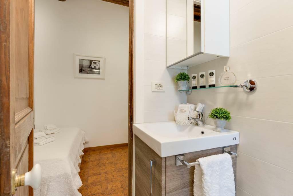 Arenula Luxury Apartment Řím Exteriér fotografie