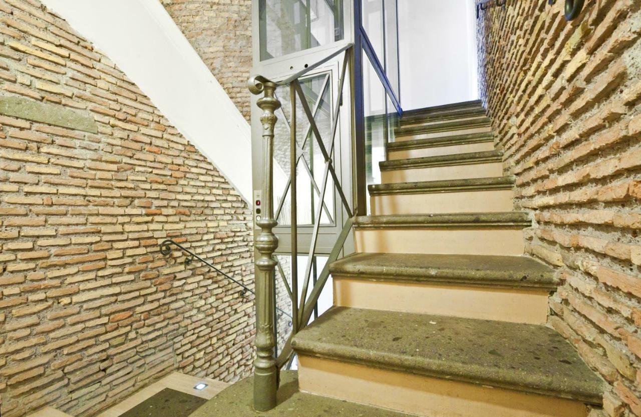 Arenula Luxury Apartment Řím Exteriér fotografie